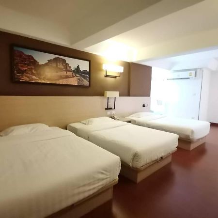 Chiang Roi 7 Days Inn Csiangmaj Kültér fotó