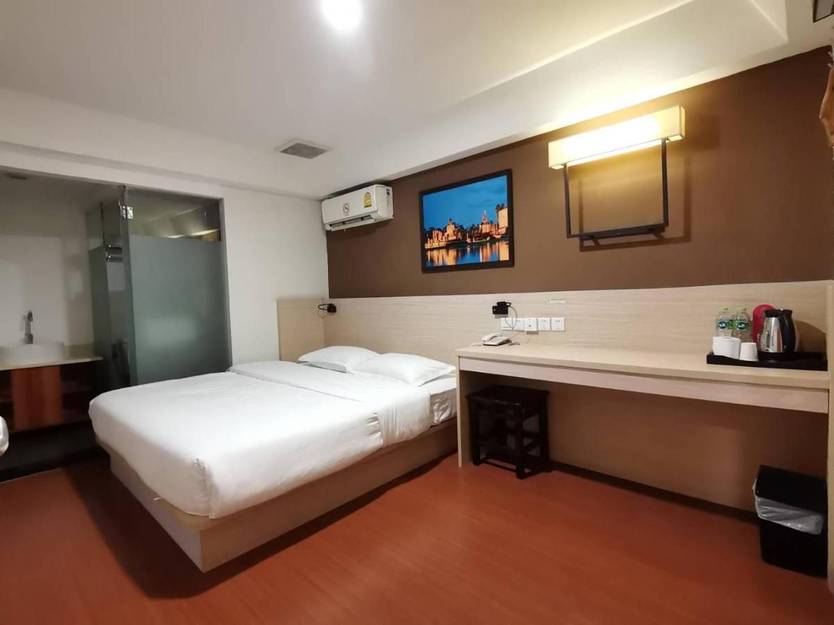 Chiang Roi 7 Days Inn Csiangmaj Kültér fotó