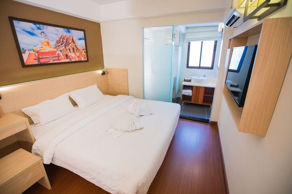 Chiang Roi 7 Days Inn Csiangmaj Kültér fotó