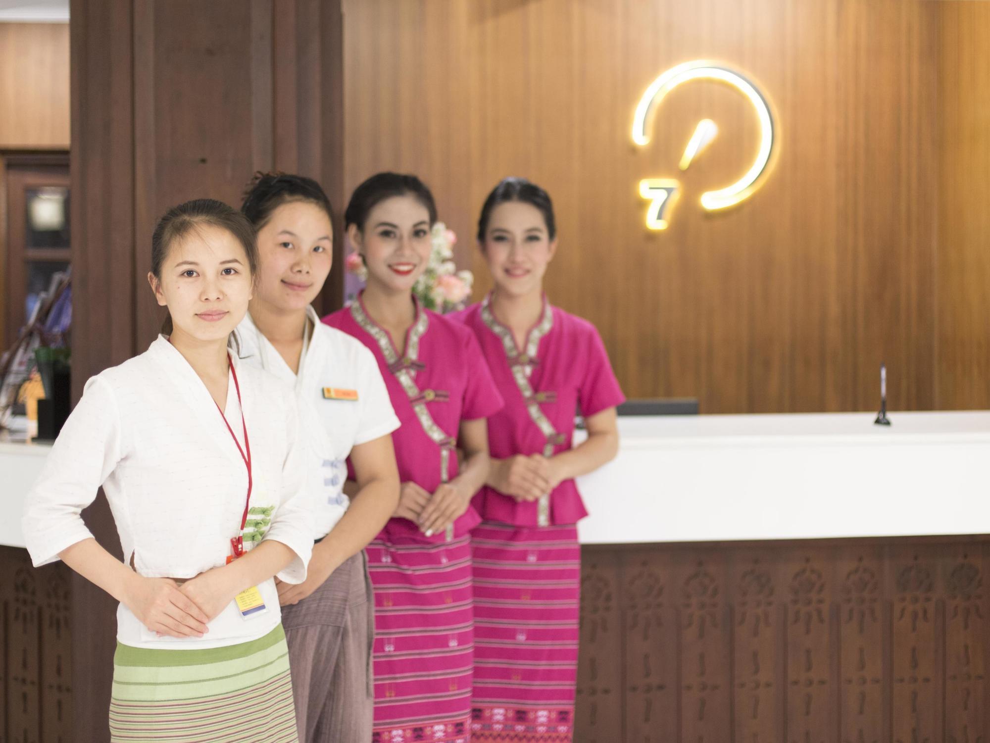 Chiang Roi 7 Days Inn Csiangmaj Kültér fotó