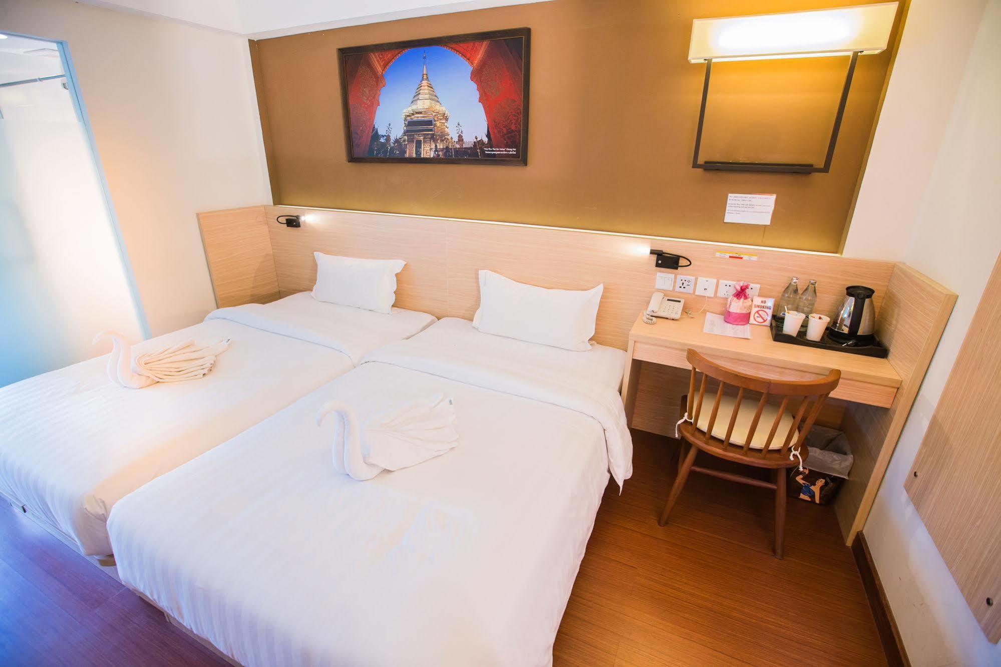 Chiang Roi 7 Days Inn Csiangmaj Kültér fotó